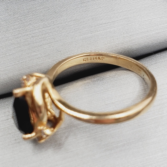 14k Solid Yellow Gold Pear Shaped Onyx & Genuine Round Diamond Ring - Picture 6 of 8